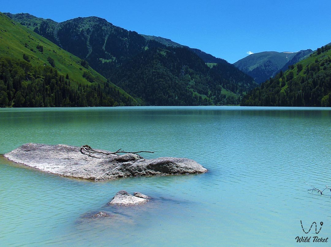 Lake Zhasylkol