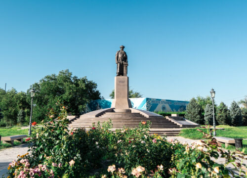 Monument"Kadyrgali Zhalairi"