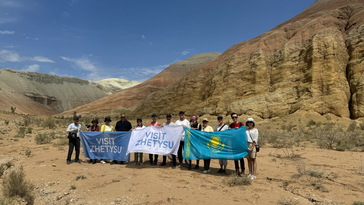 «Altyn-Emel» ақпараттық туры Жетісу өңірінің ерекше көрікті жерлерін шетелдік туроператорларға таныстырды